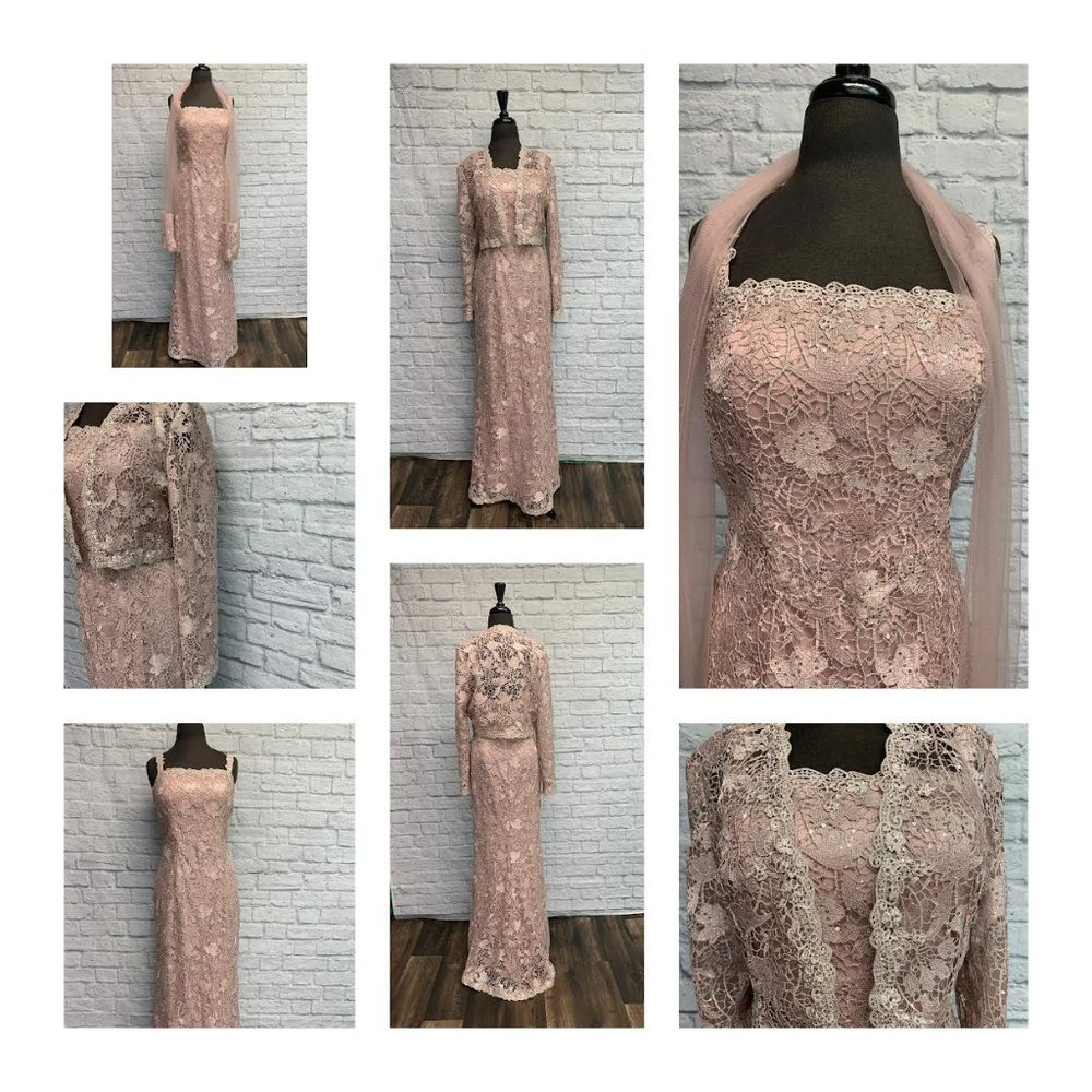 NWT Montage Cameron Blake Mauve Lace Formal Long Gown with Train